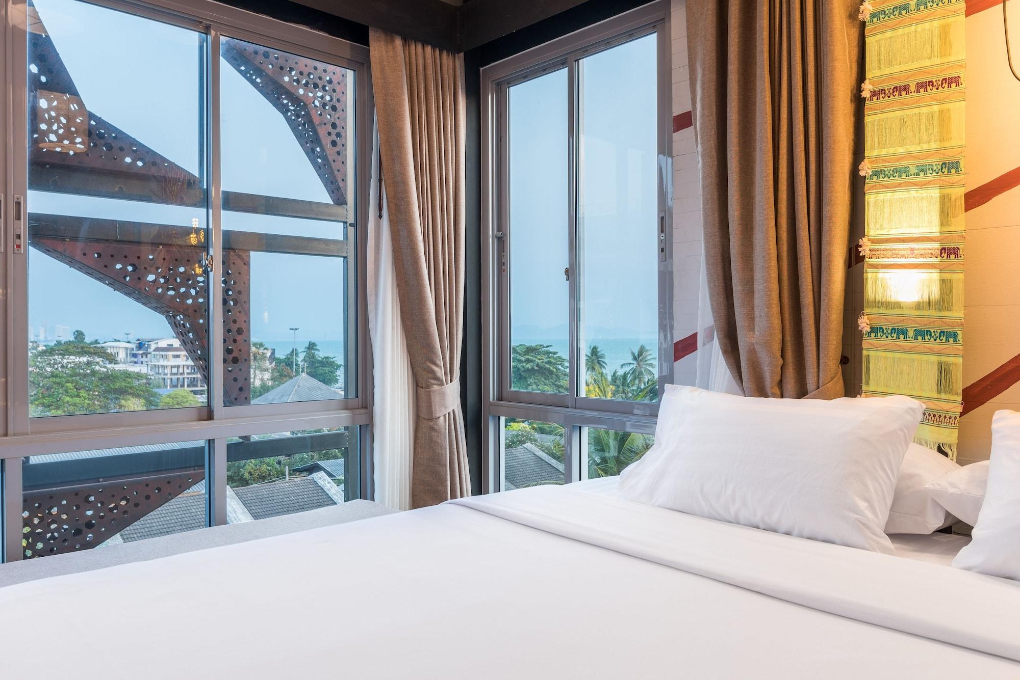 Sea Crest By Jomtien Hotel Exterior foto