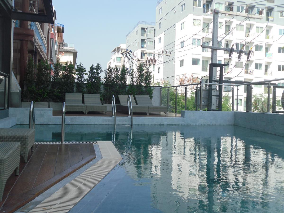 Sea Crest By Jomtien Hotel Exterior foto